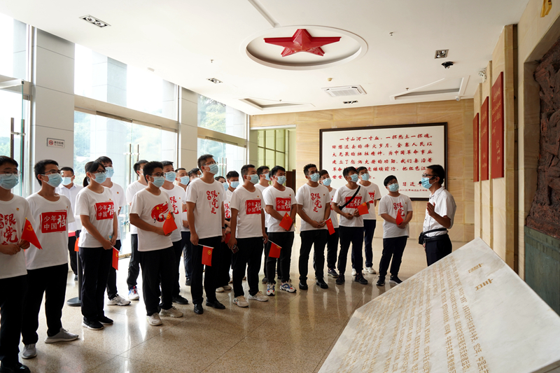 公司團(tuán)委開展“喜迎二十大、永遠(yuǎn)跟黨走、奮進(jìn)新征程”主題團(tuán)日活動7